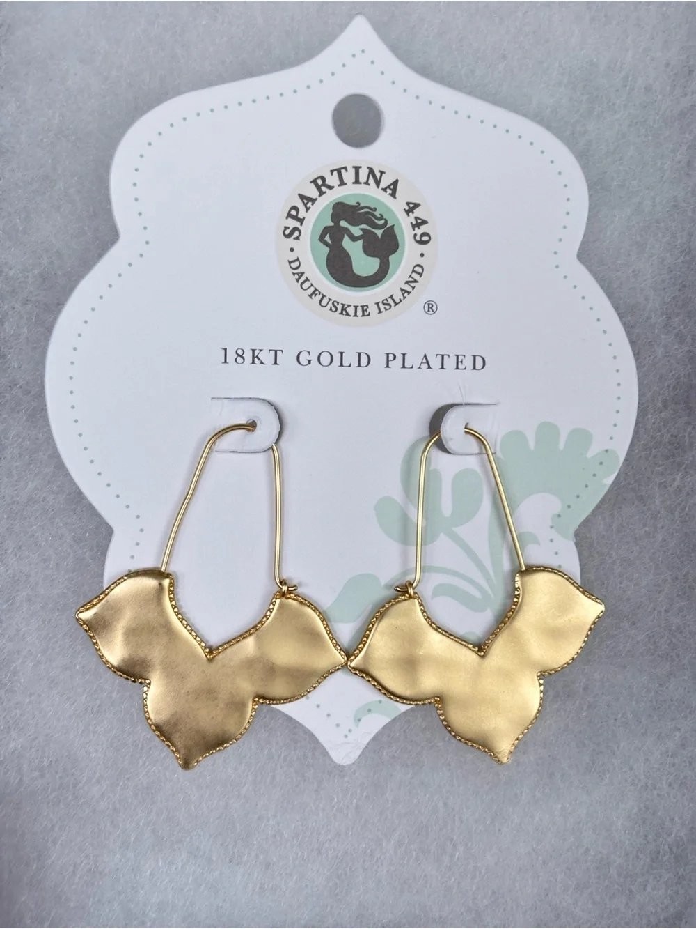 Spartina Richmond Hill Wire Hoop Gold Earrings NWT - Picture 4 of 5